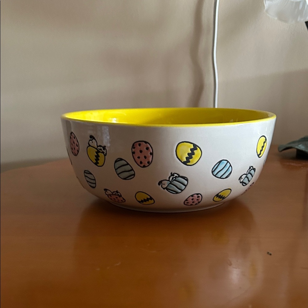 Decorative Easter Snoopy Serving Bowl